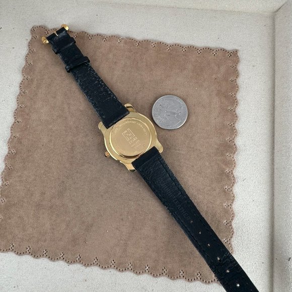 SOLD Fendi 1925 Roman Coin Watch Reverse marked FENDI 800G - Picture 9 of 11